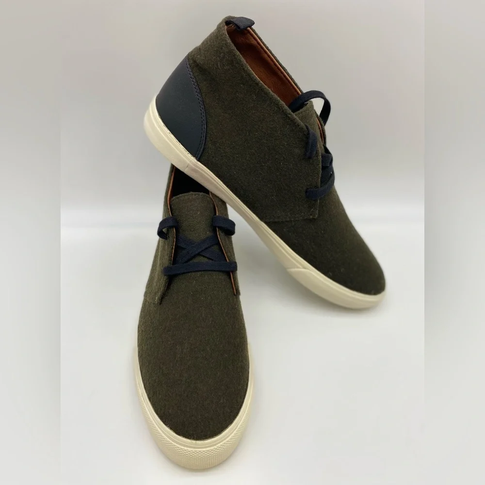 Old Navy Chukka Sneakers, Men's Size 12, Dark Olive Green, Felt Fabric